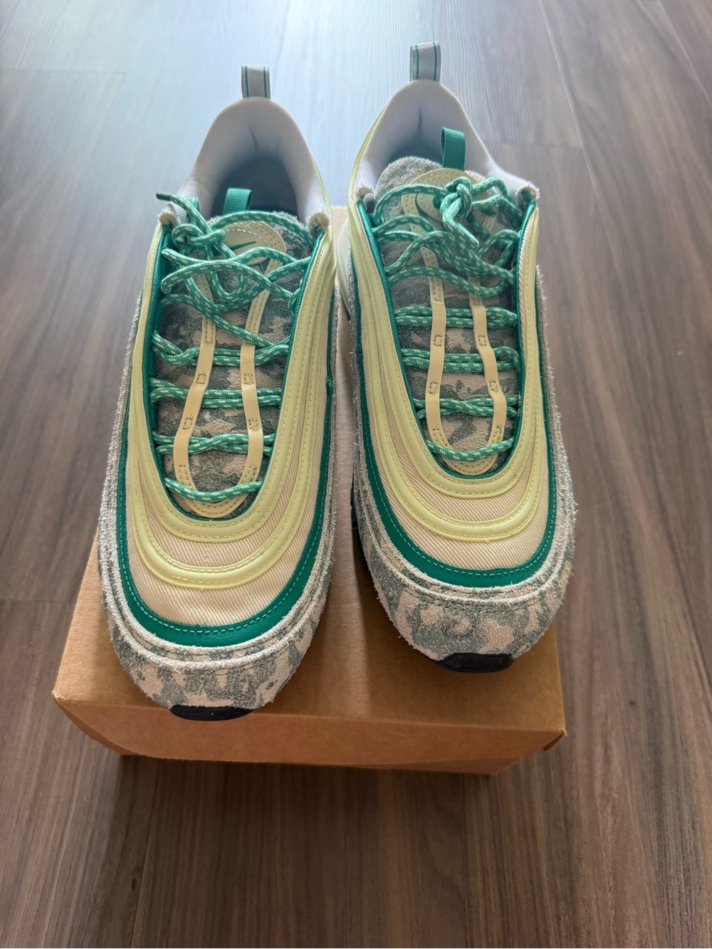 Nike Air Max 97 Coconut Milk Stadium Green DX3946-100 Men’s Size 11 No Box - Picture 2 of 6